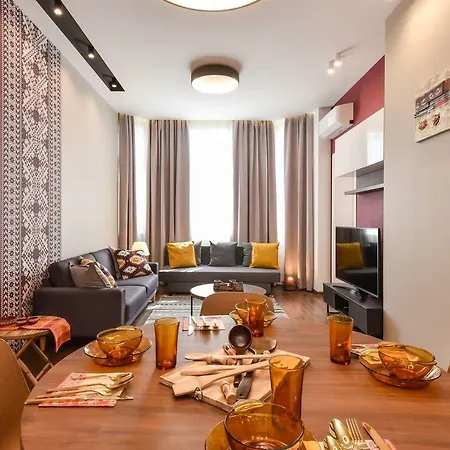 Tradition And Modernity Combined In A Three Bedroom Two Bathroom Lux *