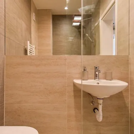 Tradition And Modernity Combined In A Three Bedroom Two Bathroom Lux